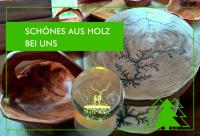Holzschale, Holztisch und Lichtkugel